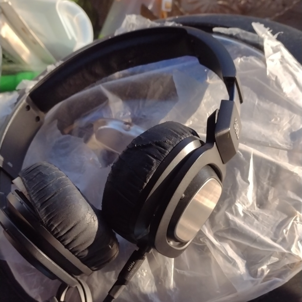 JBL Black Over-Ear Headphones